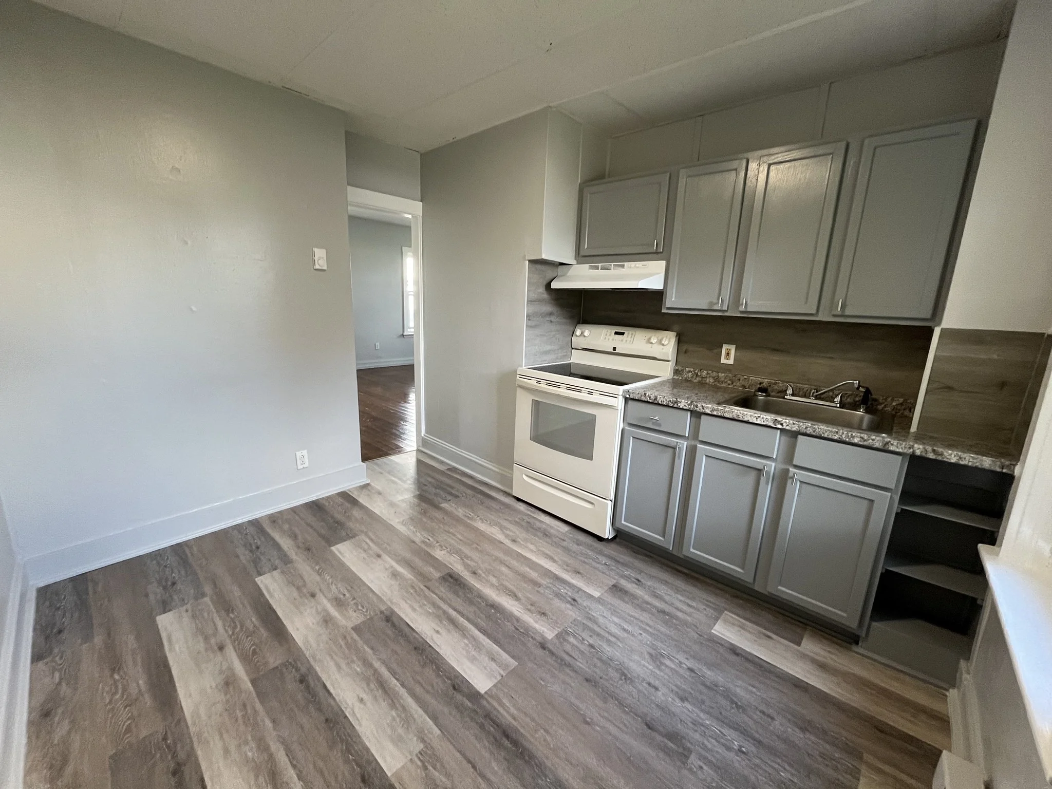 1 bed, 1 bath apartment for rent at 558 Plymouth Ave Unit 1L, Fall River — photo 8 of 11