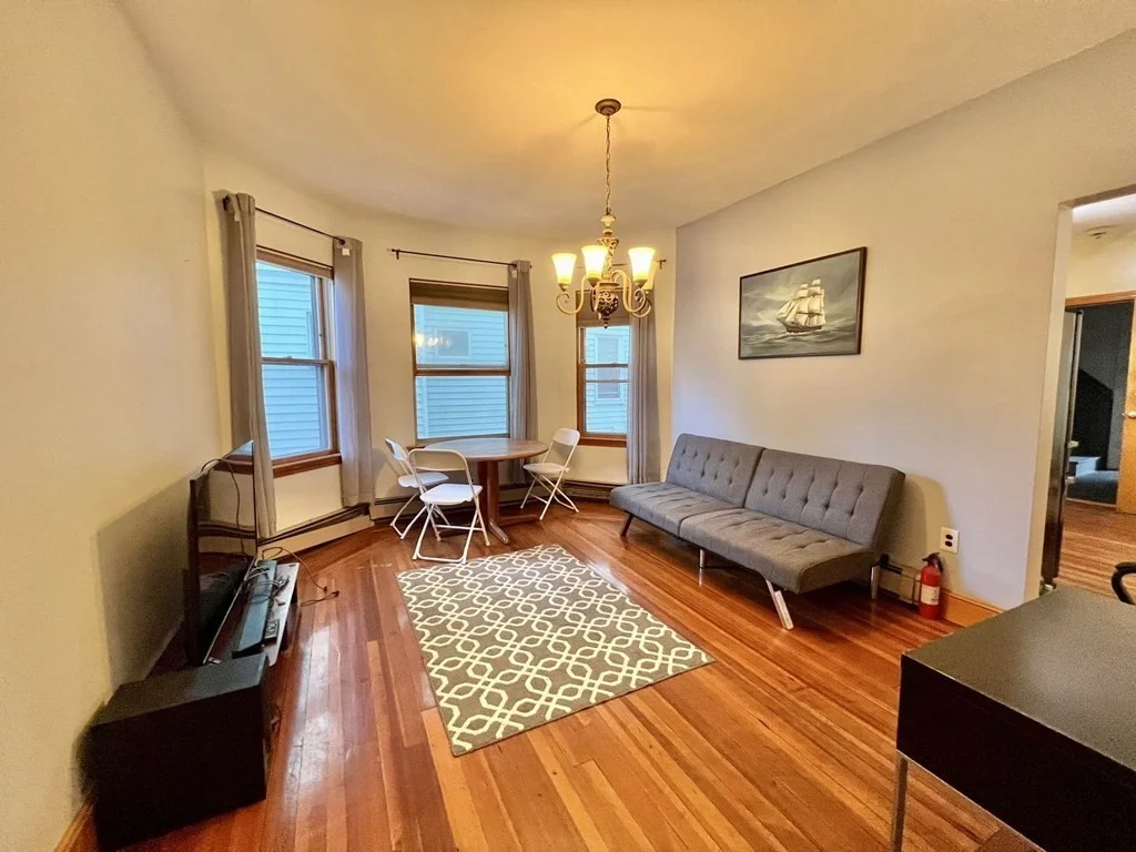 4 bed, 1.5 bath apartment for rent at 558 Washington St Unit 1, Brighton — photo 2 of 20