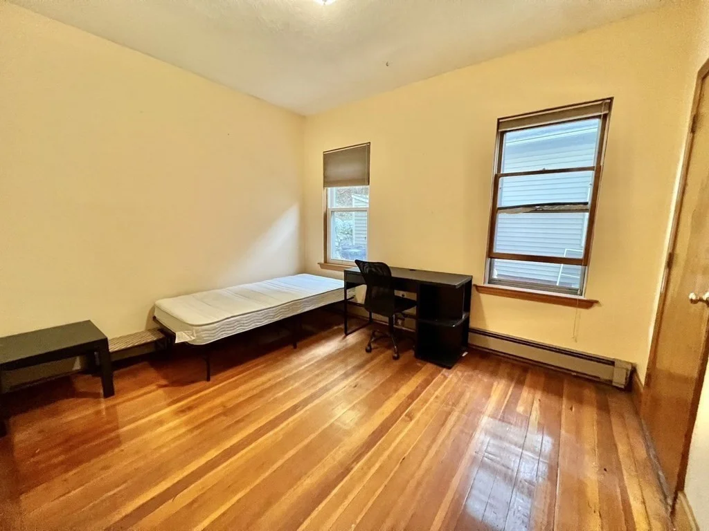 4 bed, 1.5 bath apartment for rent at 558 Washington St Unit 1, Brighton — photo 16 of 20