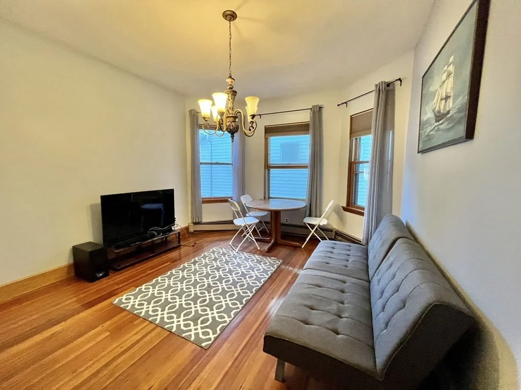 4 bed, 1.5 bath apartment for rent at 558 Washington St Unit 1, Brighton — photo 4 of 20