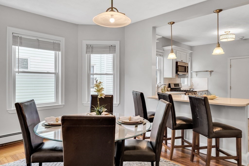 3 bed, 2 bath apartment for rent at 558 Washington St Unit 2, Brighton — photo 4 of 21
