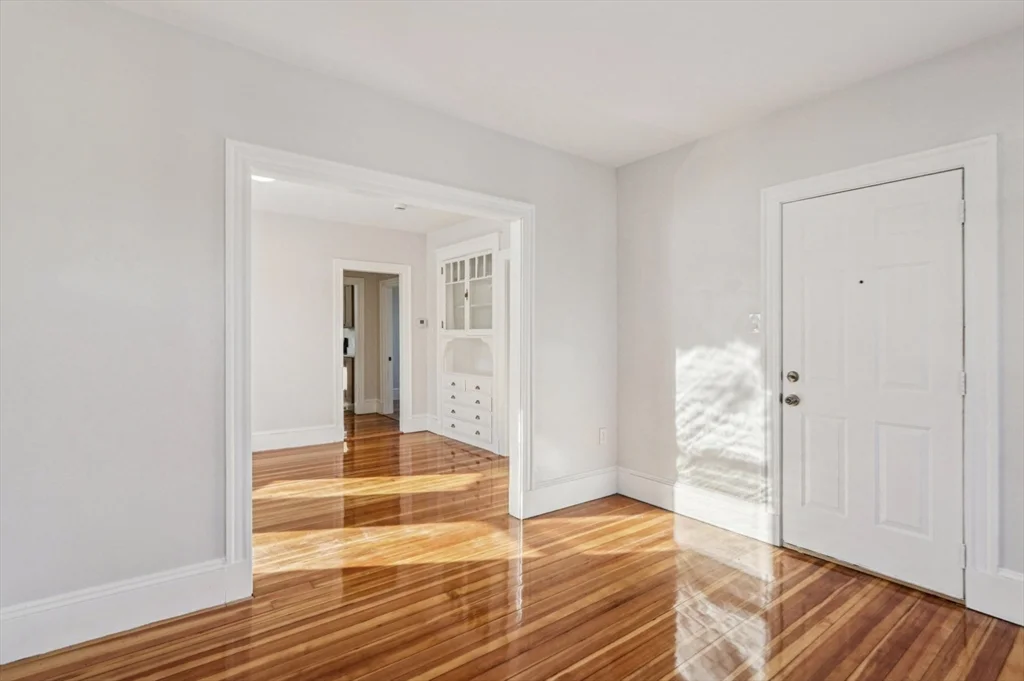 3 bed, 1 bath apartment for rent at 559 Hyde Park Ave Unit 2, Roslindale — photo 2 of 11