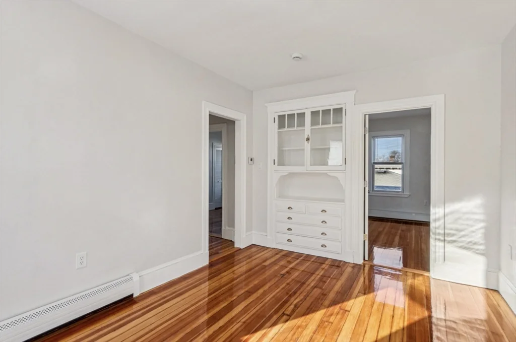 3 bed, 1 bath apartment for rent at 559 Hyde Park Ave Unit 2, Roslindale — photo 7 of 11