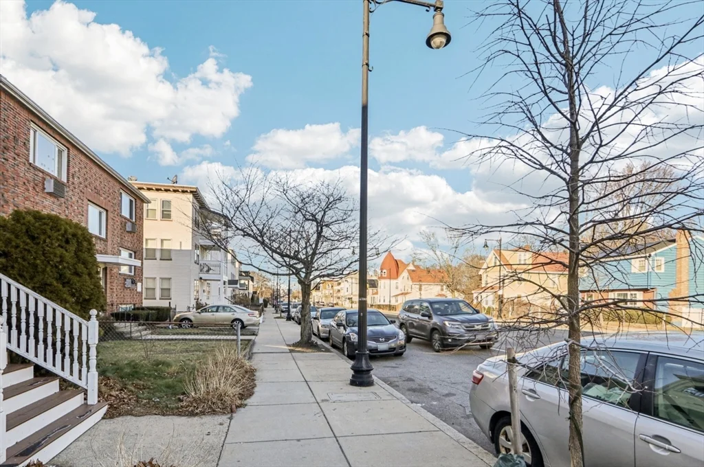 3 bed, 1 bath apartment for rent at 559 Hyde Park Ave Unit 3, Roslindale — photo 11 of 11