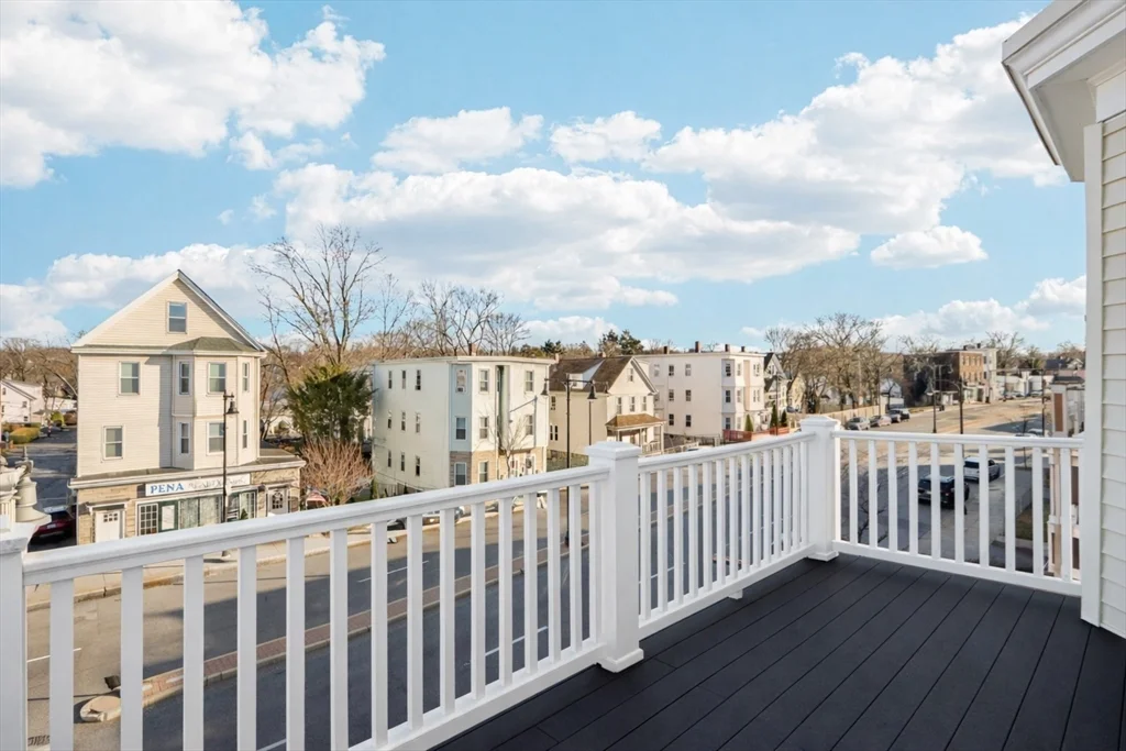 3 bed, 1 bath apartment for rent at 559 Hyde Park Ave Unit 3, Roslindale — photo 5 of 11