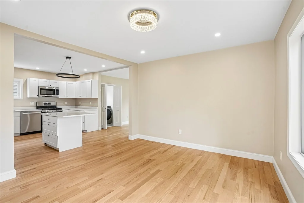 5 bed, 3 bath apartment for rent at 559 Winthrop St, West Medford — photo 5 of 31