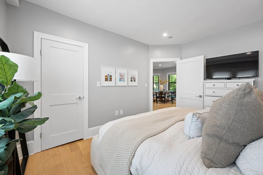4 bed, 2 bath apartment for rent at 56-58 Carruth St Unit 58, Dorchester — photo 13 of 31