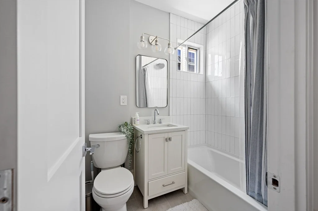 4 bed, 2 bath apartment for rent at 56-58 Carruth St Unit 58, Dorchester — photo 20 of 31
