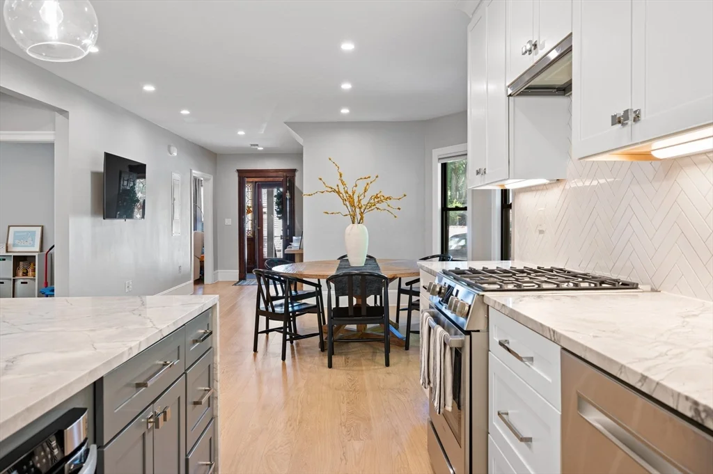 4 bed, 2 bath apartment for rent at 56-58 Carruth St Unit 58, Dorchester — photo 9 of 31