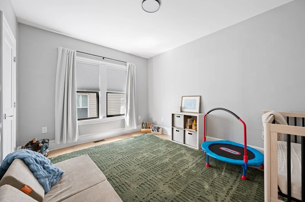 4 bed, 2 bath apartment for rent at 56-58 Carruth St Unit 58, Dorchester — photo 16 of 31