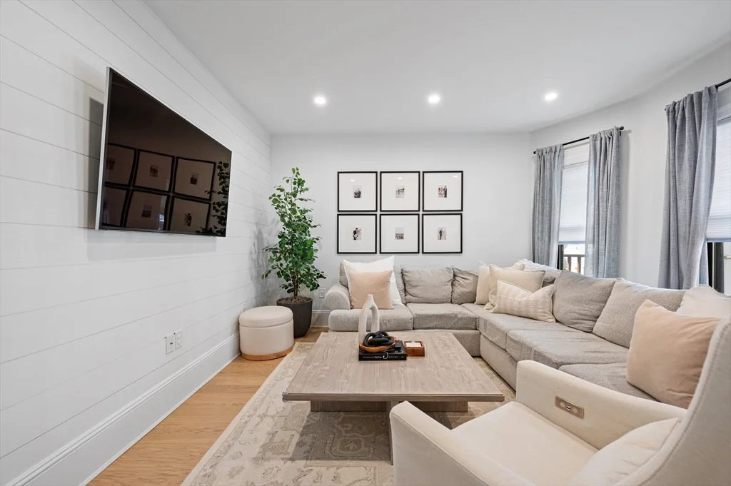 4 bed, 2 bath apartment for rent at 56-58 Carruth St Unit 58, Dorchester — photo 3 of 31