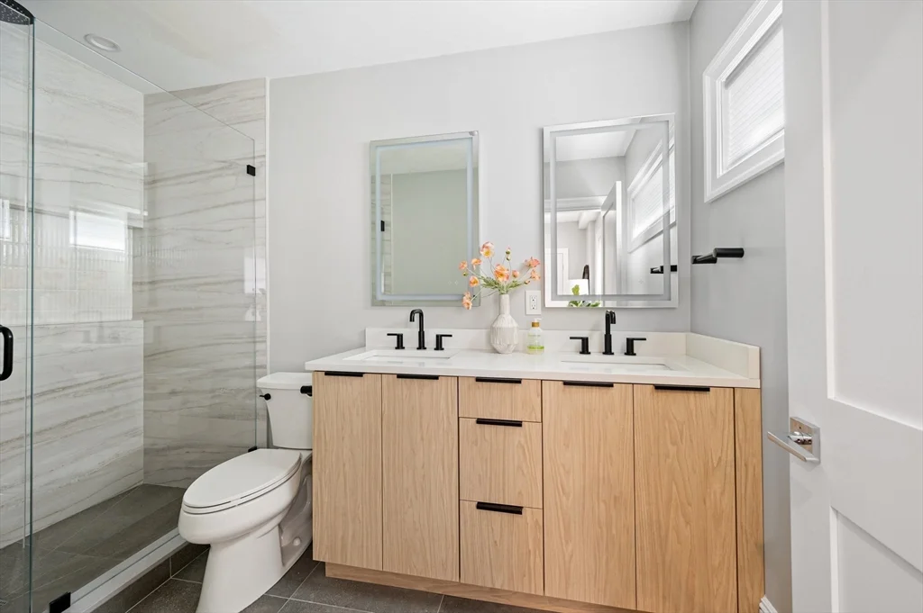 4 bed, 2 bath apartment for rent at 56-58 Carruth St Unit 58, Dorchester — photo 14 of 31