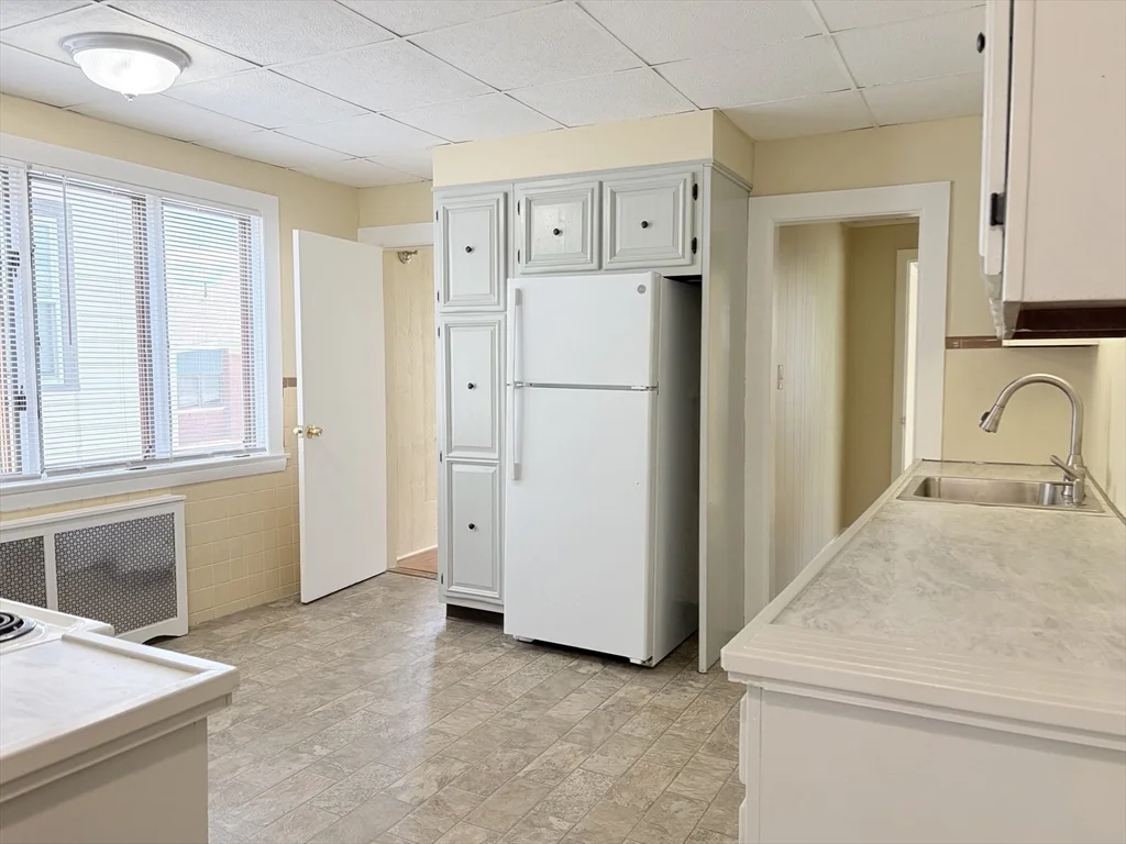 3 bed, 1 bath apartment for rent at 56-58 Stanley Ave Unit 58, Tufts University — photo 22 of 28