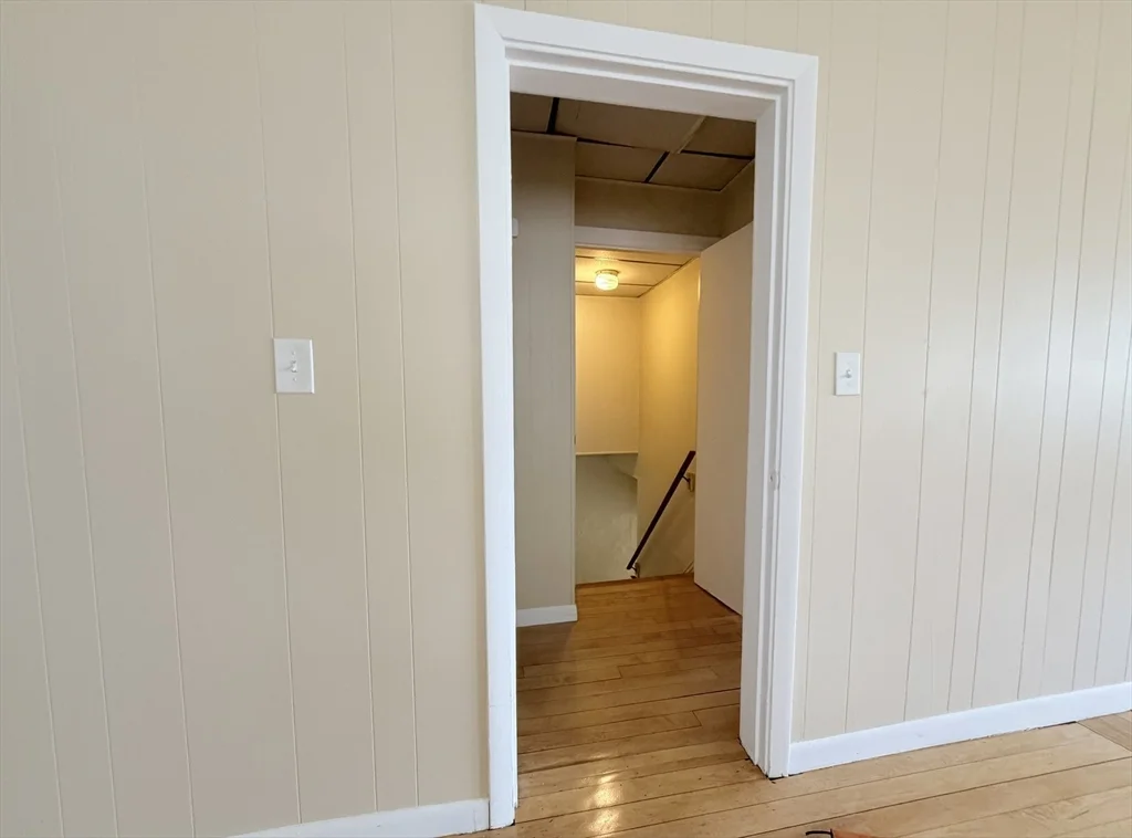 3 bed, 1 bath apartment for rent at 56-58 Stanley Ave Unit 58, Tufts University — photo 4 of 28