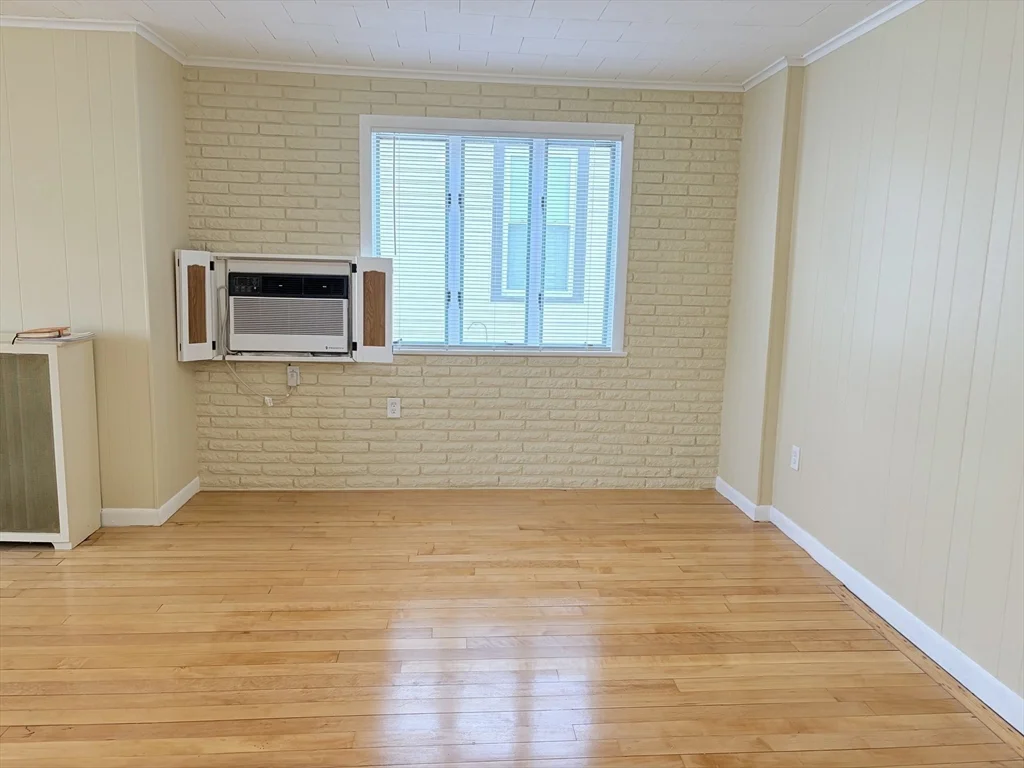 3 bed, 1 bath apartment for rent at 56-58 Stanley Ave Unit 58, Tufts University — photo 12 of 28