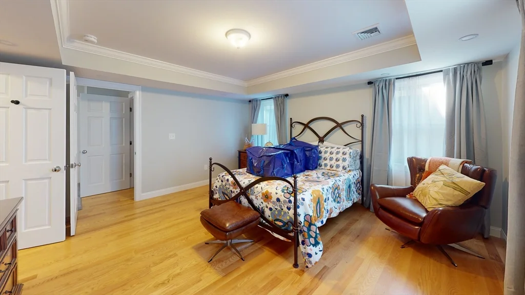 3 bed, 4+ bath apartment for rent at 56 Albemarle Rd, Waltham — photo 8 of 18