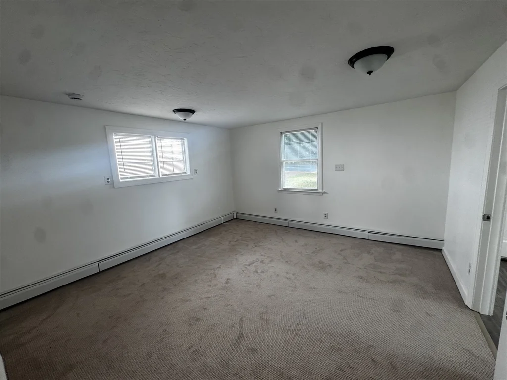 3 bed, 1 bath apartment for rent at 56 Bates Unit 56, Quincy — photo 5 of 8