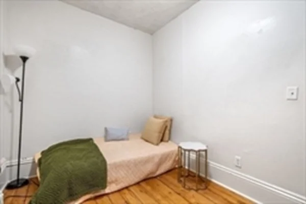 2 bed, 1 bath apartment for rent at 56 Beacon St Unit 2, Chelsea — photo 16 of 20