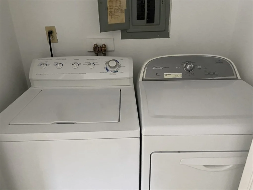 2 bed, 2 bath apartment for rent at 56 Bigelow Unit 12, Watertown — photo 12 of 20