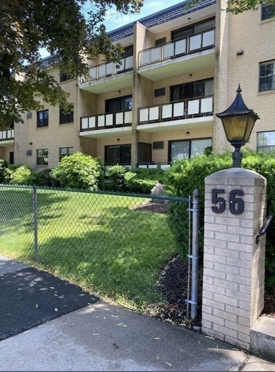 2 bed, 2 bath apartment for rent at 56 Bigelow Unit 12, Watertown — photo 15 of 20