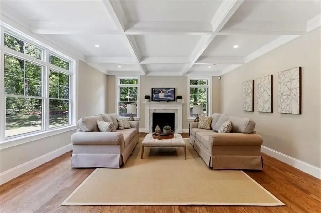 6 bed, 4+ bath apartment for rent at 56 Blossomcrest Rd, Lexington — photo 5 of 29