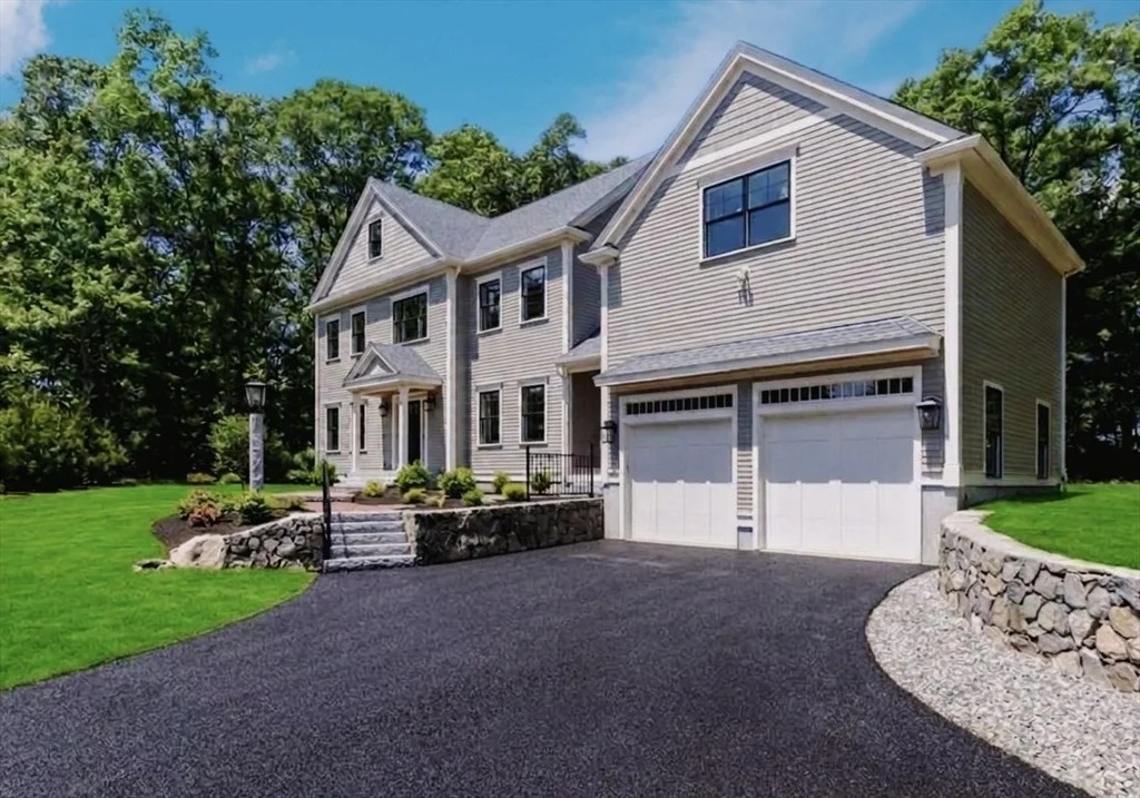 6 bed, 4+ bath apartment for rent at 56 Blossomcrest Rd, Lexington — photo 1 of 29