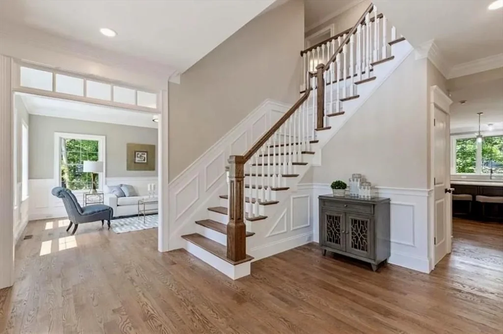 6 bed, 4+ bath apartment for rent at 56 Blossomcrest Rd, Lexington — photo 2 of 29