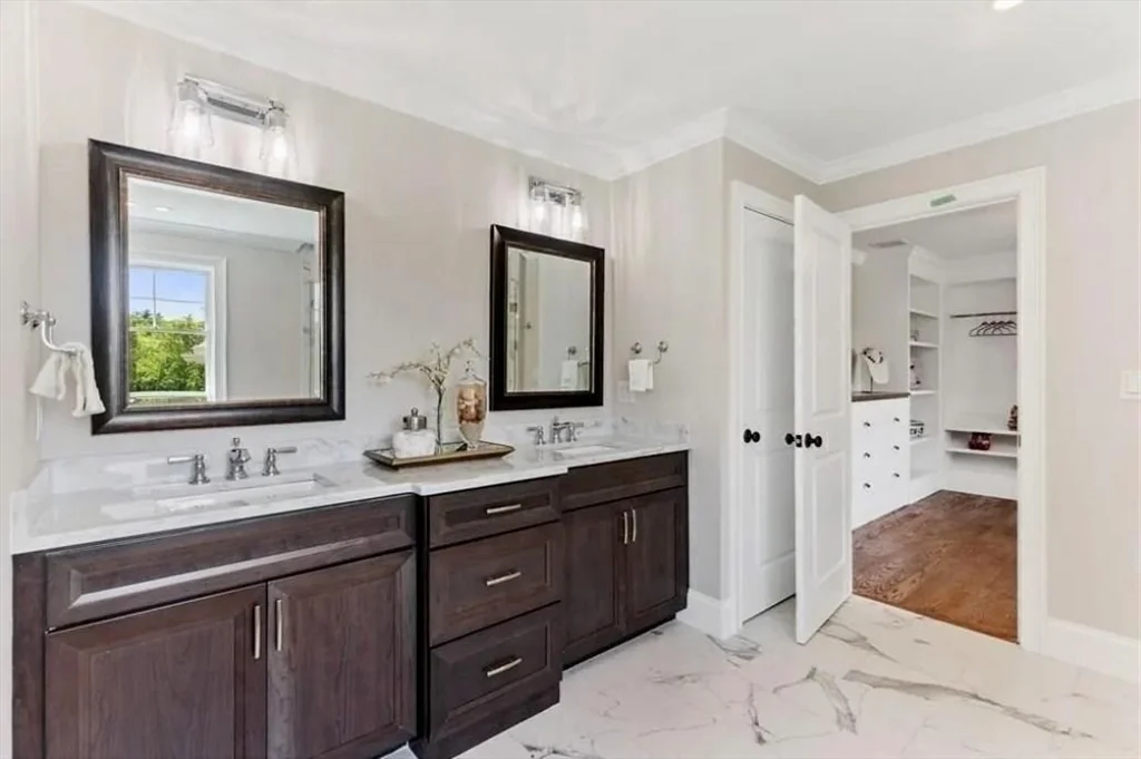 6 bed, 4+ bath apartment for rent at 56 Blossomcrest Rd, Lexington — photo 16 of 29