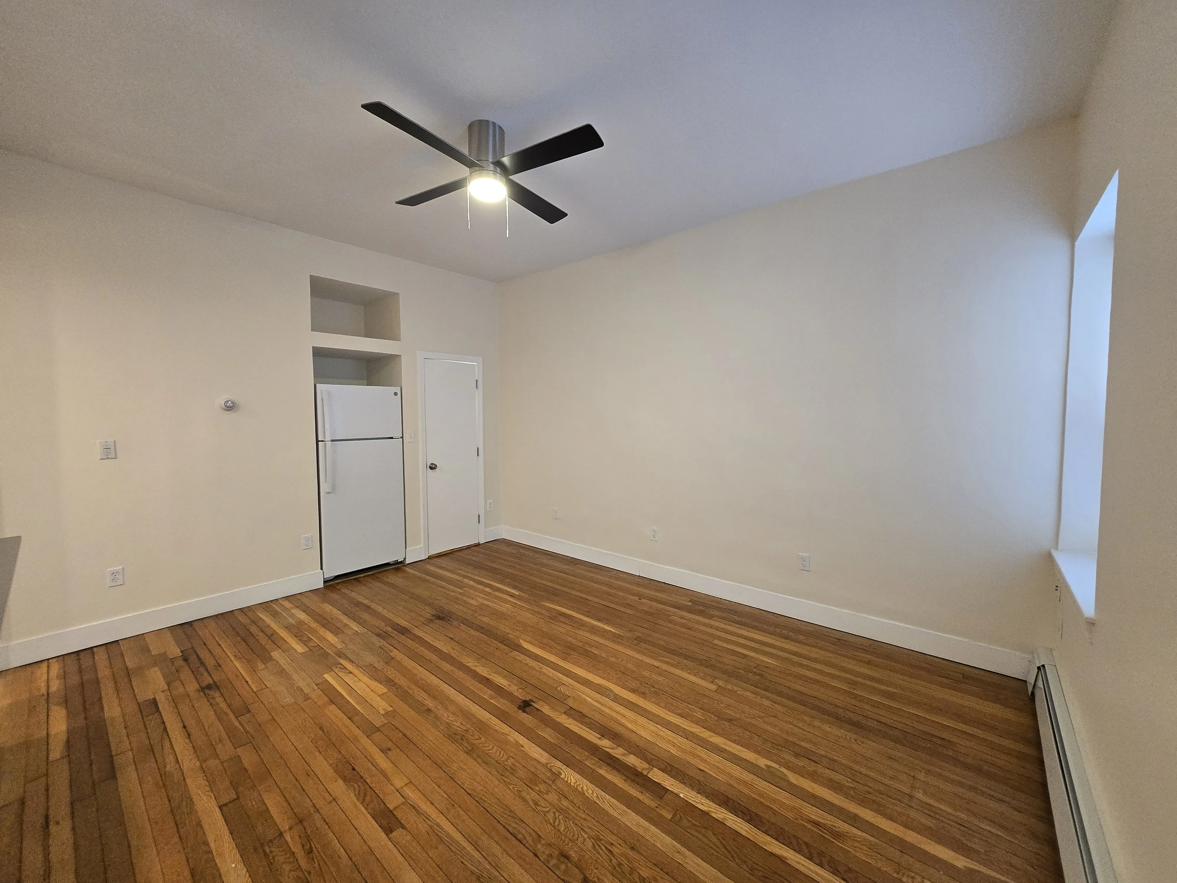 Studio bed, 1 bath apartment for rent at 56 Brighton Ave Unit 22, Brighton — photo 9 of 24