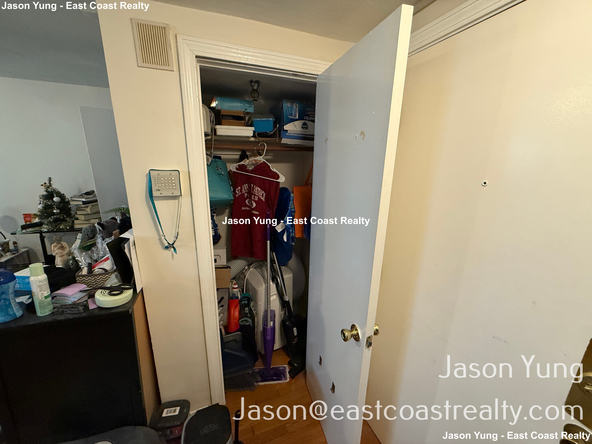 Studio bed, 1 bath apartment for rent at 56 Brighton Ave Unit 4, Brighton — photo 4 of 9