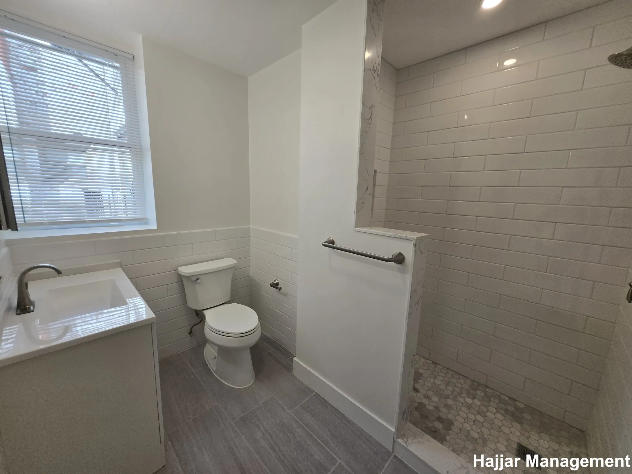 Studio bed, 1 bath apartment for rent at 56 Brighton Ave Unit 48, Brighton — photo 5 of 10