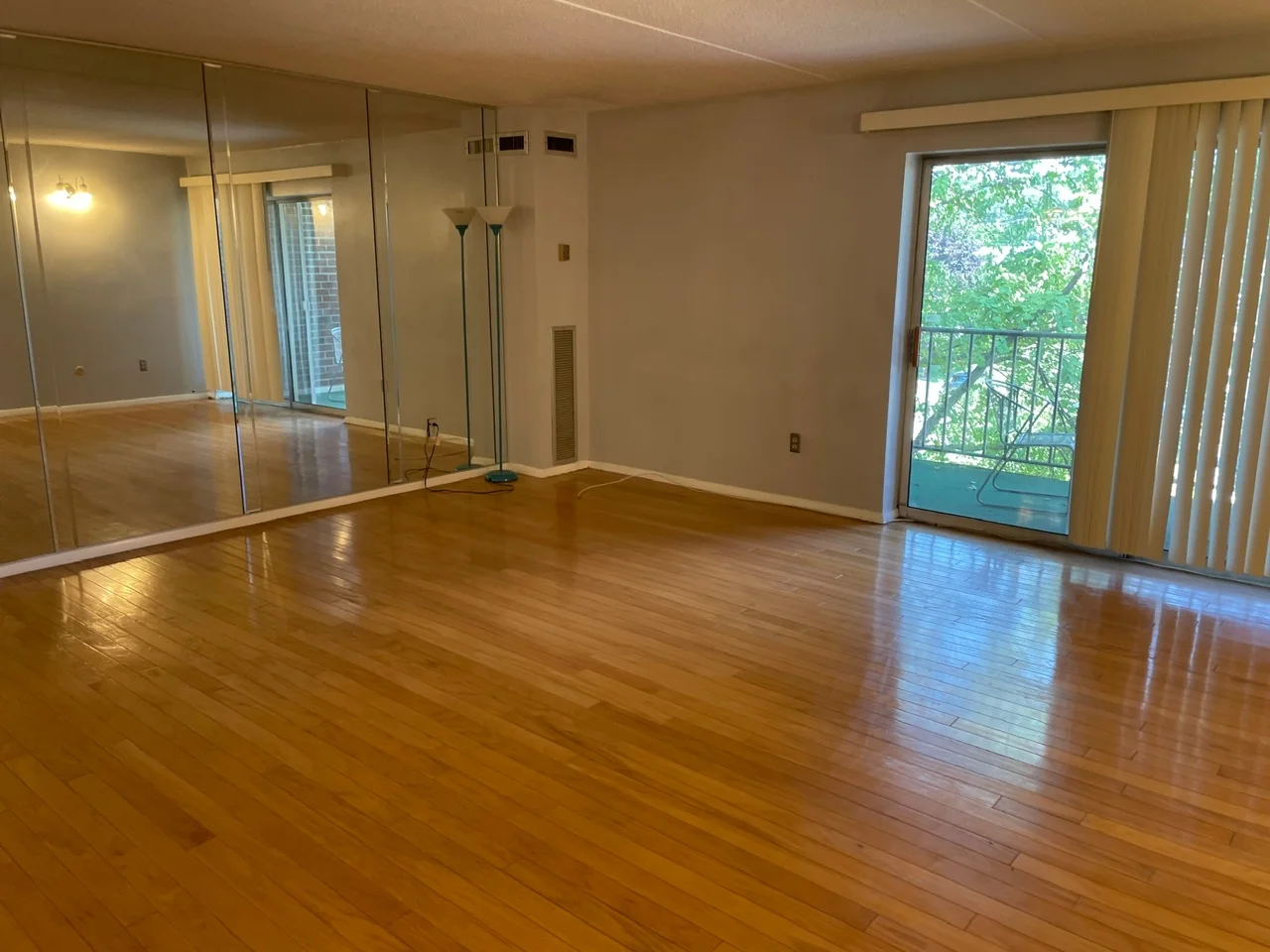 2 bed, 2 bath apartment for rent at 56 Broadlawn Park Unit 410, Chestnut Hill — photo 6 of 20