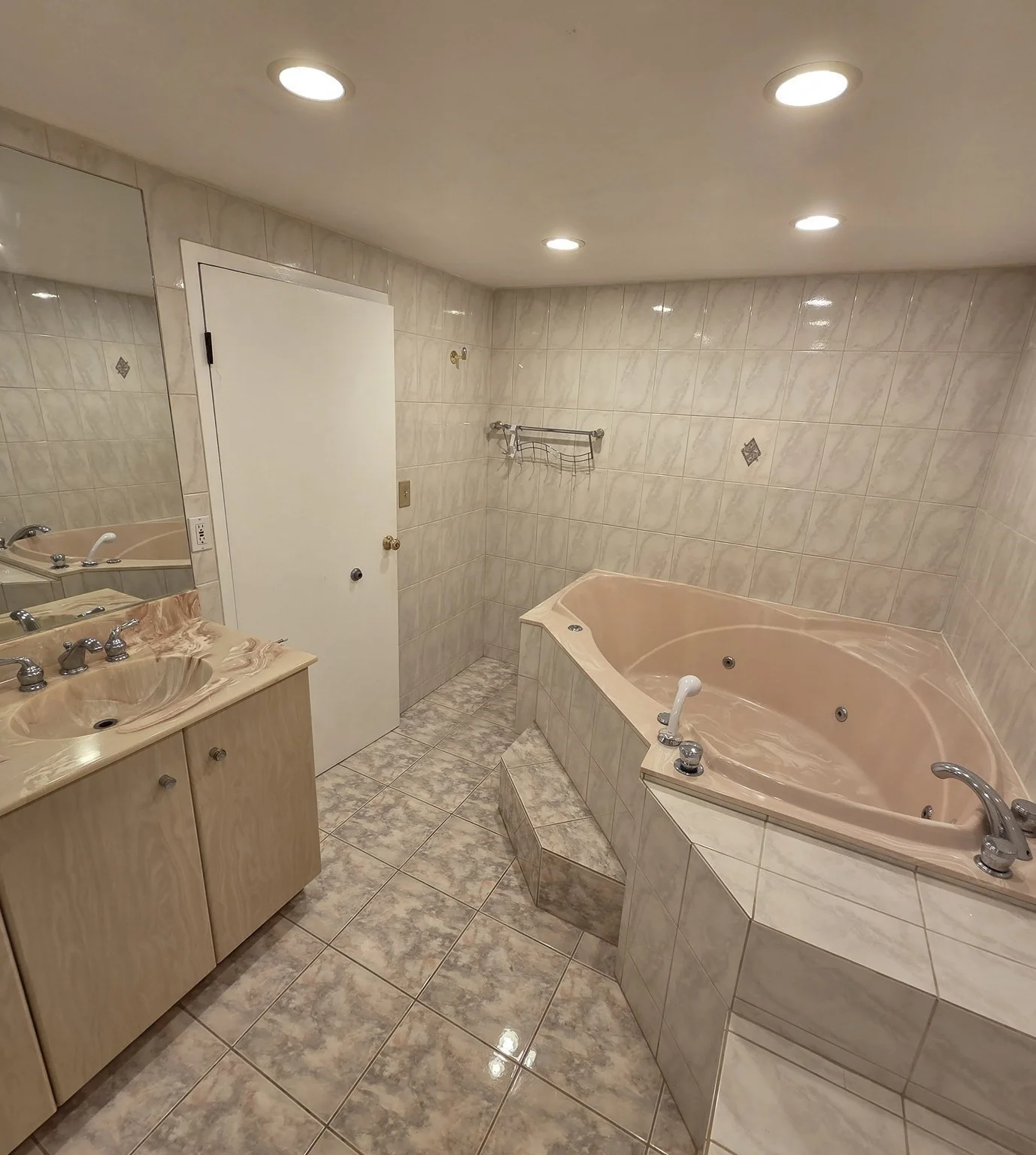 2 bed, 2 bath apartment for rent at 56 Broadlawn Park Unit 410, Chestnut Hill — photo 14 of 20