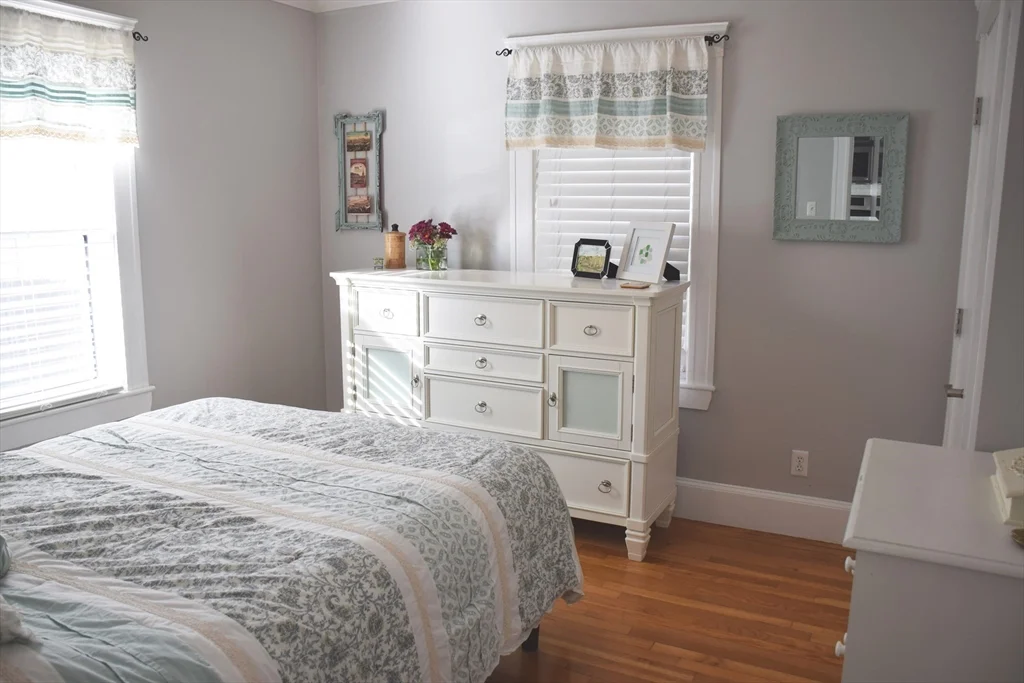 2 bed, 1 bath apartment for rent at 56 Cherry Unit 1, Waltham — photo 9 of 13
