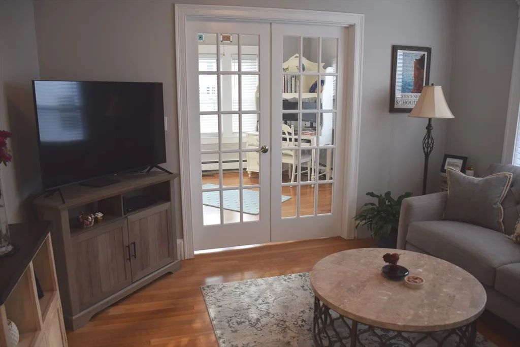 2 bed, 1 bath apartment for rent at 56 Cherry Unit 1, Waltham — photo 6 of 13