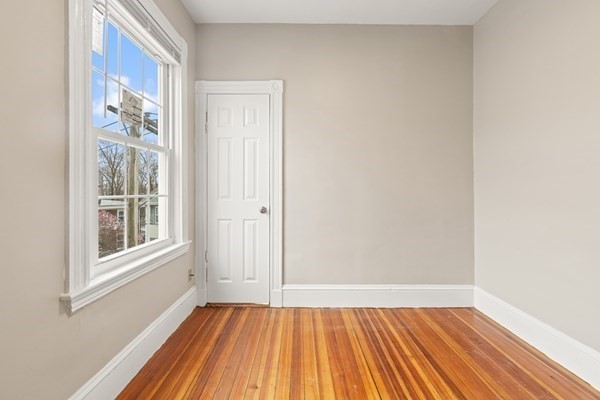 3 bed, 1 bath apartment for rent at 56 Church St Unit 3, Dorchester — photo 10 of 12