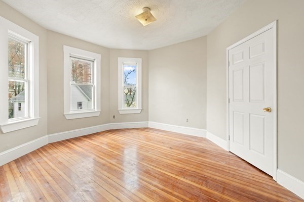 3 bed, 1 bath apartment for rent at 56 Church St Unit 3, Dorchester — photo 12 of 12