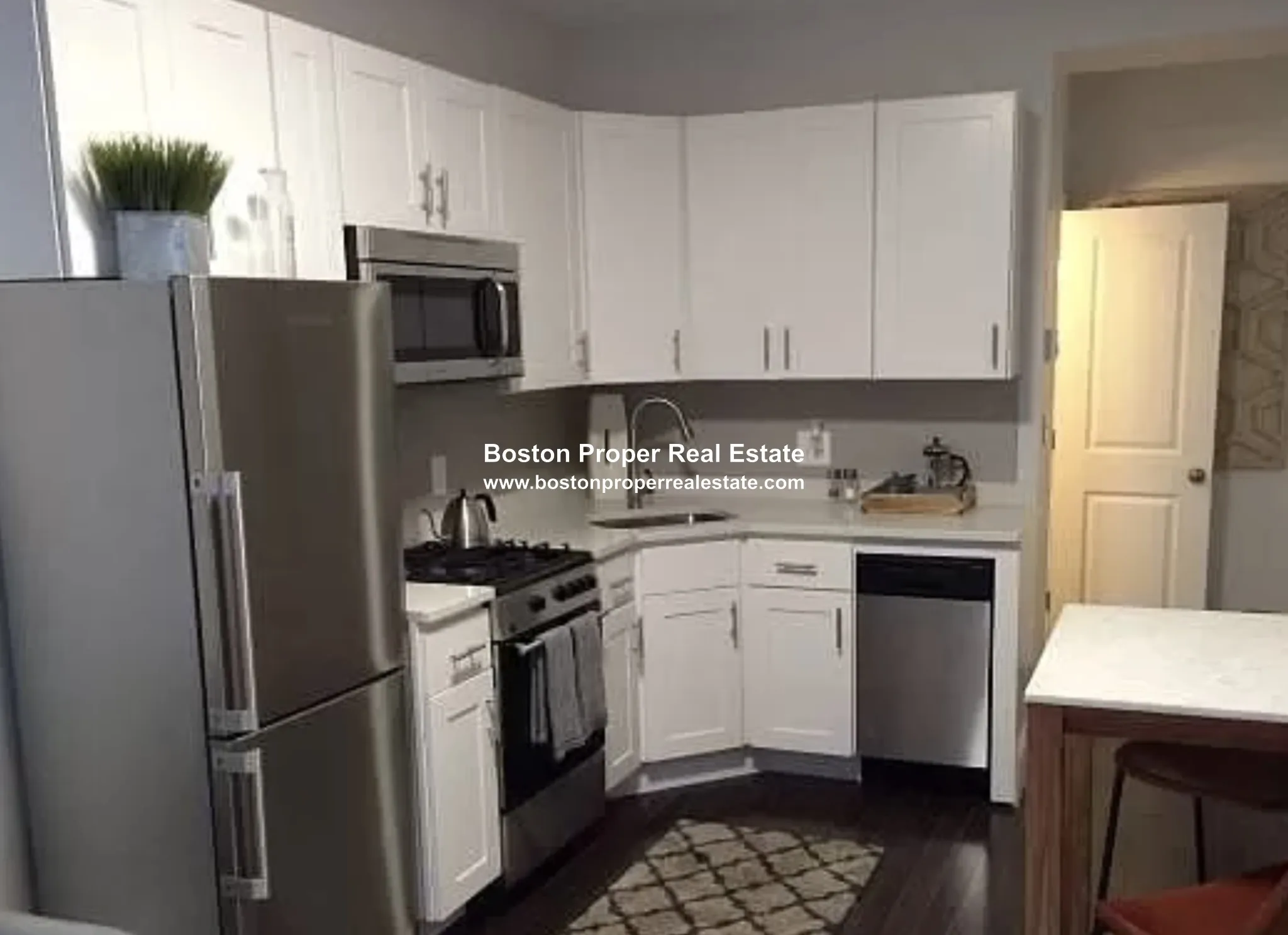 3 bed, 1 bath apartment for rent at 56 Clearway St Unit 2, Back Bay — photo 1 of 7
