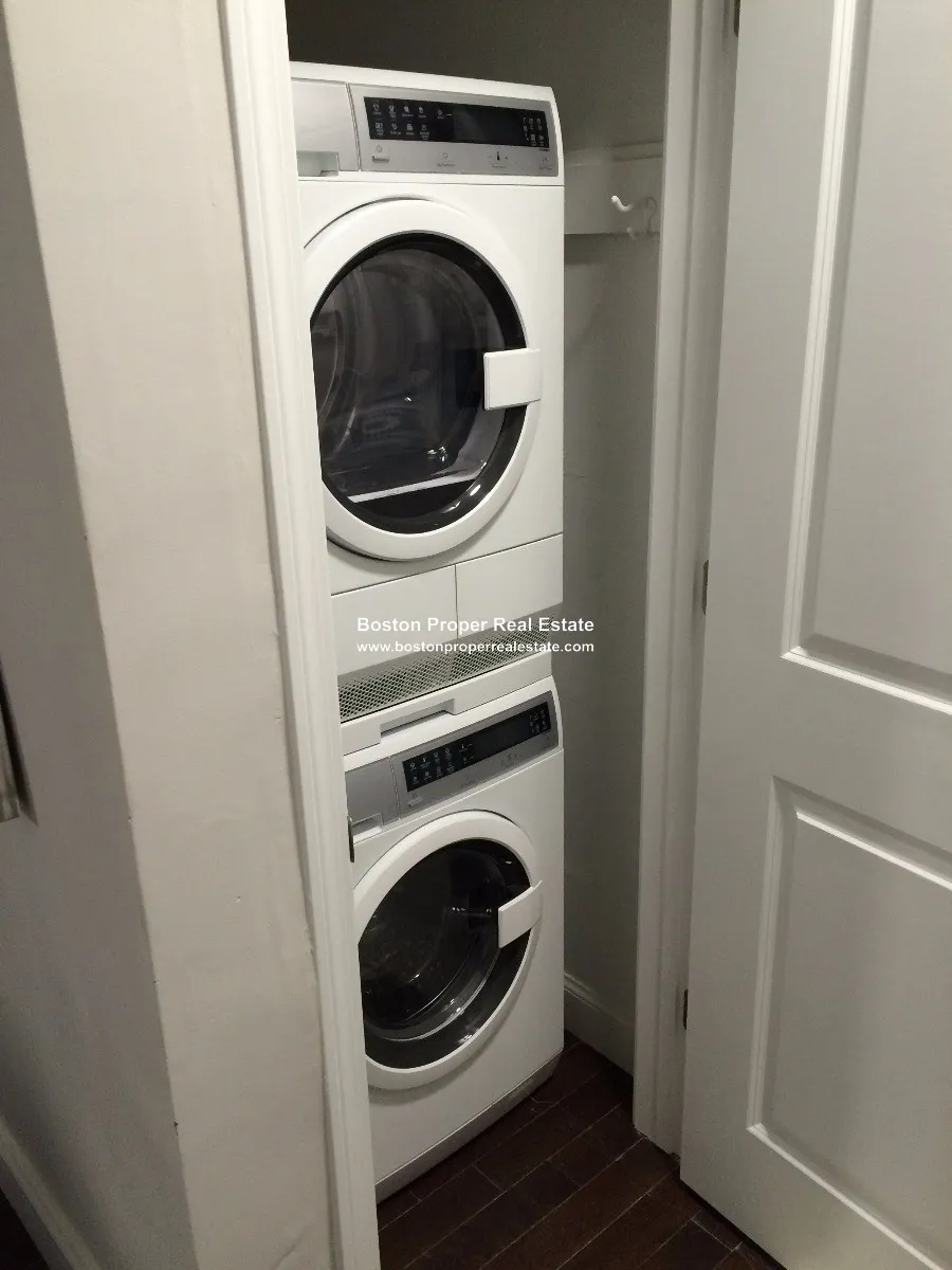 3 bed, 1 bath apartment for rent at 56 Clearway St Unit 2, Back Bay — photo 2 of 7
