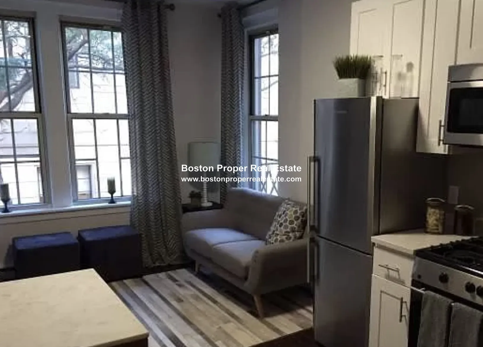 3 bed, 1 bath apartment for rent at 56 Clearway St Unit 2, Back Bay — photo 3 of 7
