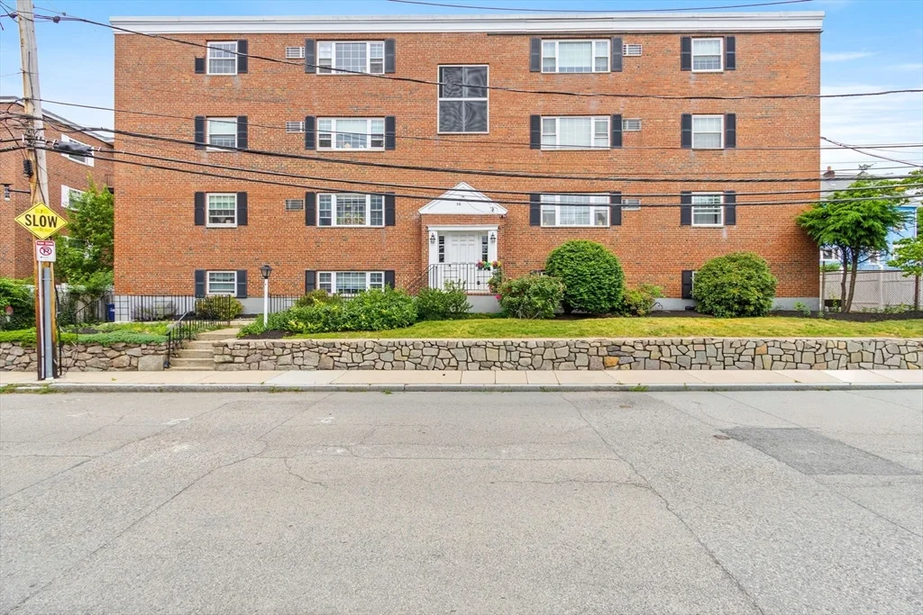 2 bed, 1 bath apartment for rent at 56 Coffey St Unit 1, Dorchester — photo 22 of 24