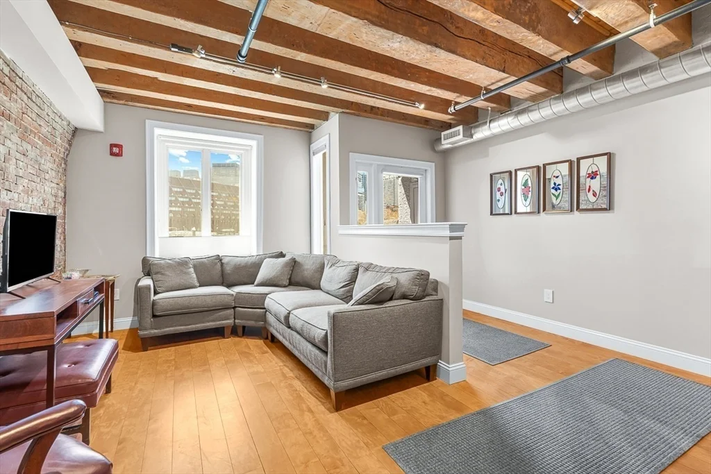2 bed, 2 bath apartment for rent at 56 Commercial Wharf Unit 56, Boston Downtown — photo 5 of 31