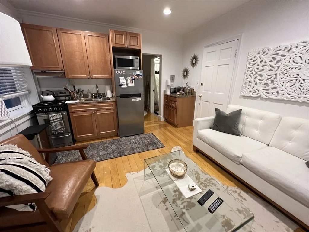 1 bed, 1 bath apartment for rent at 56 Commonwealth Ave Unit 25, Back Bay — photo 4 of 10