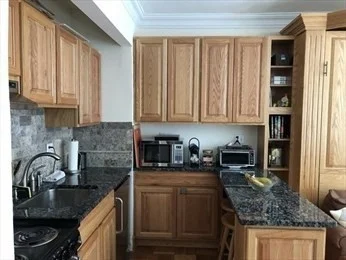Studio bed, 1 bath apartment for rent at 56 Commonwealth Ave Unit 62, Back Bay — photo 4 of 9