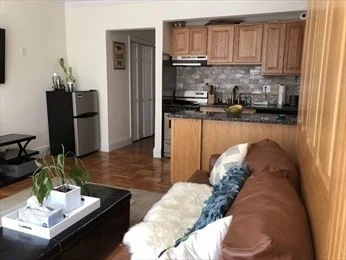 Studio bed, 1 bath apartment for rent at 56 Commonwealth Ave Unit 62, Back Bay — photo 5 of 9