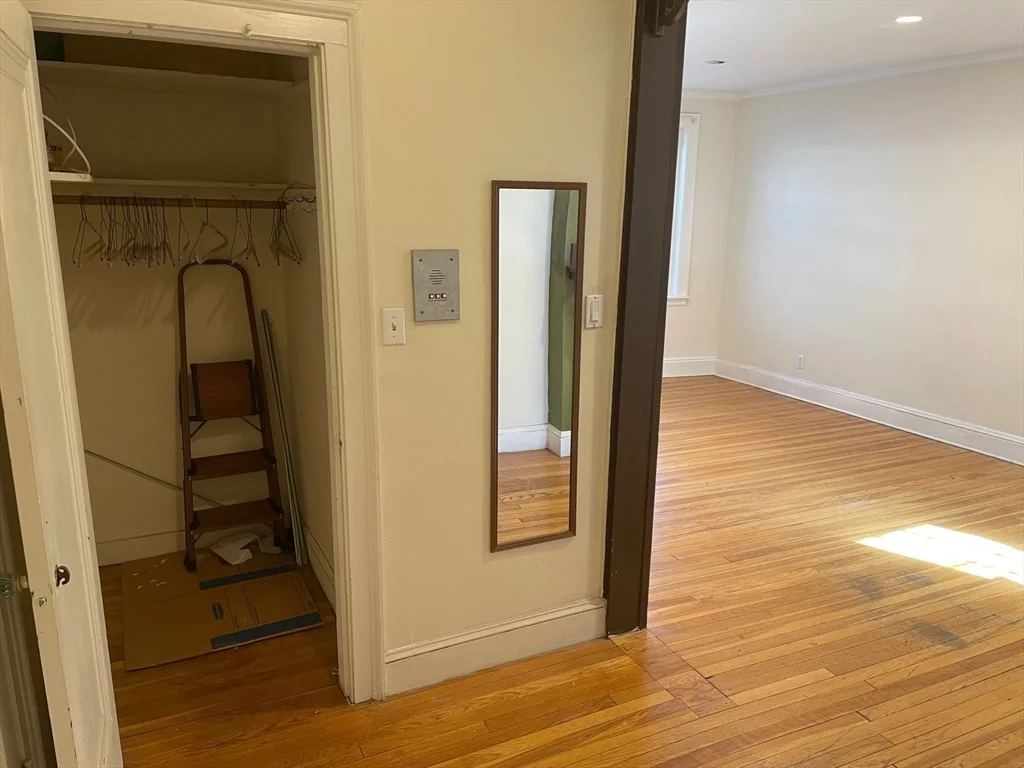 Studio bed, 1 bath apartment for rent at 56 Concord Ave Unit 6, Cambridge — photo 5 of 11