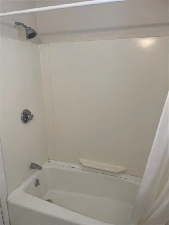 Studio bed, 1 bath apartment for rent at 56 Concord Ave Unit 6, Cambridge — photo 7 of 11