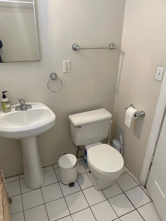 Studio bed, 1 bath apartment for rent at 56 Concord Ave Unit 6, Cambridge — photo 6 of 11