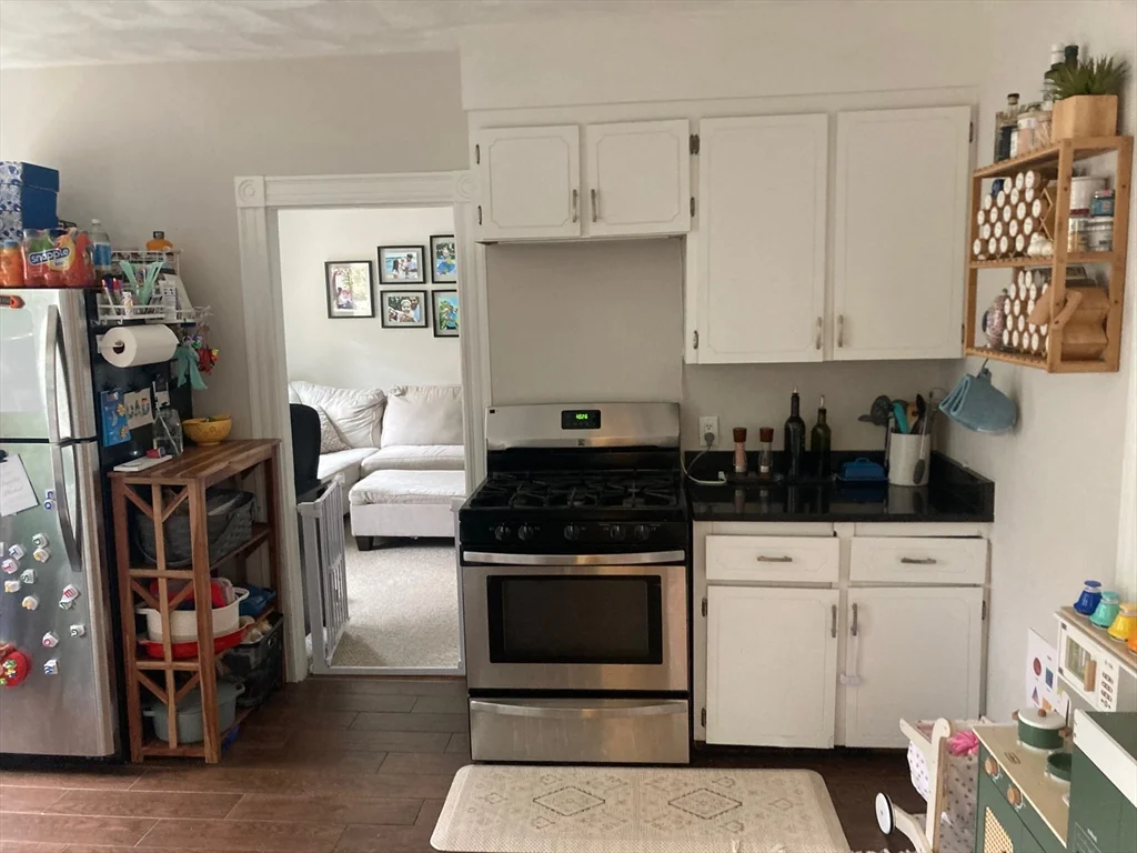 2 bed, 1 bath apartment for rent at 56 Cranch St Unit 2, Quincy — photo 10 of 17