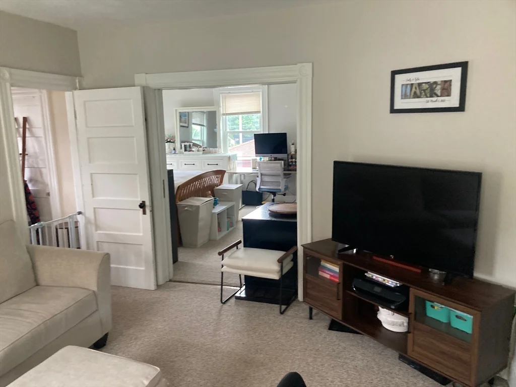 2 bed, 1 bath apartment for rent at 56 Cranch St Unit 2, Quincy — photo 3 of 17